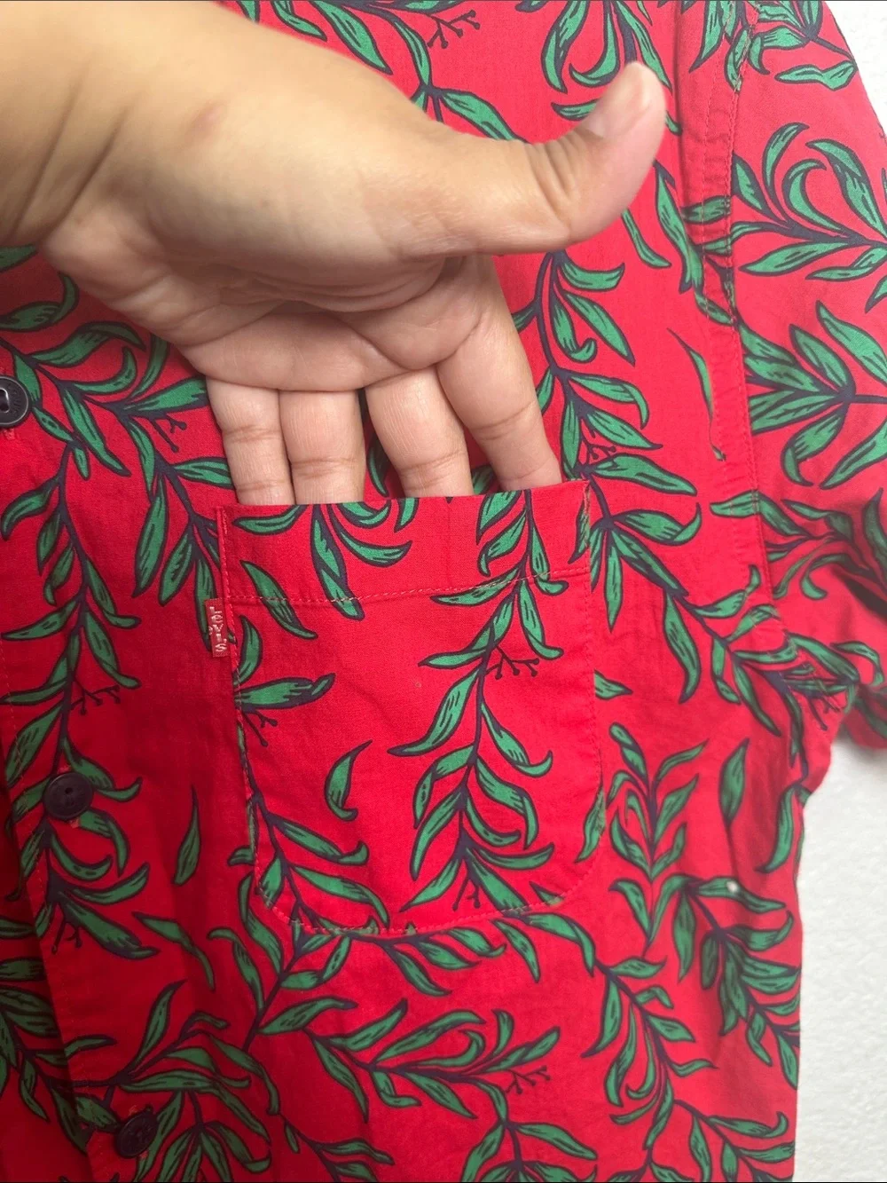 Levi's Hawaiian Short Sleeve Shirt Button Down Men's Medium Red Green